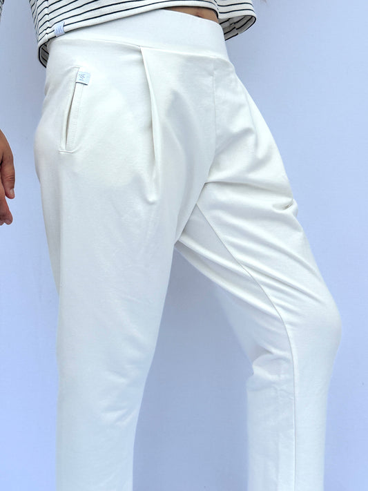 DANIELA PINTZADUN GALTZA TXURIA