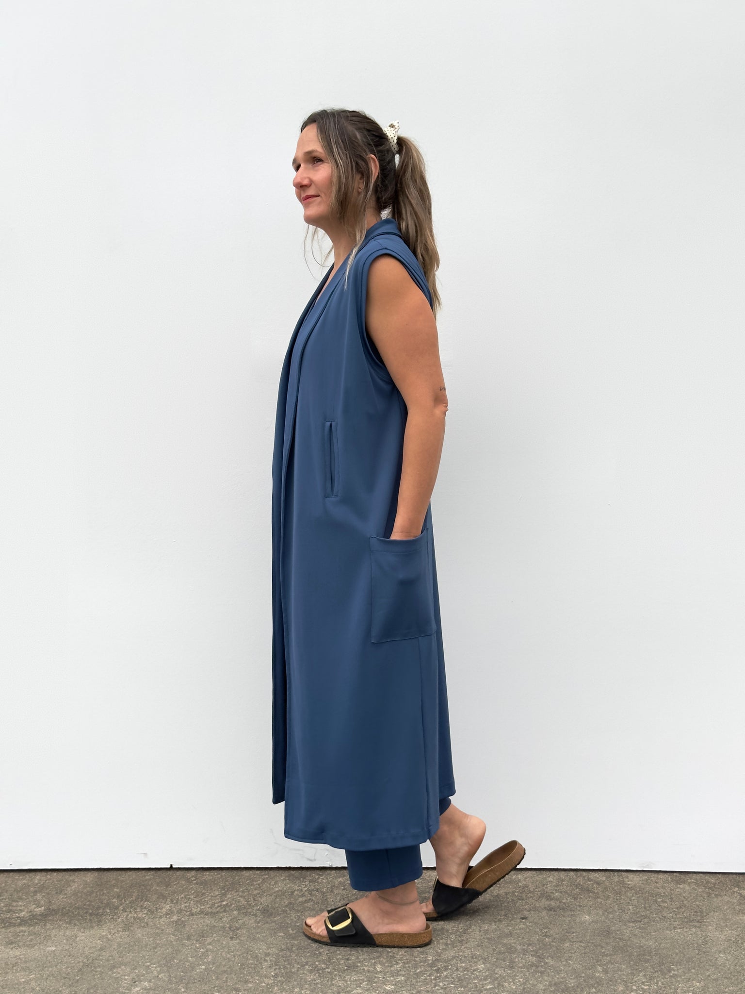 KRISTINA CHALECO LARGO AZUL