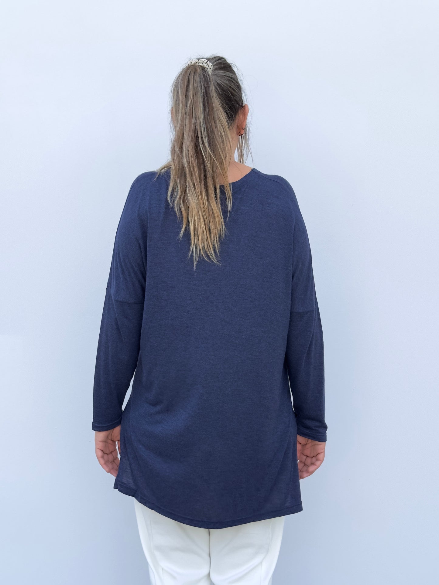 MADDI CAMISETA AZUL OSCURO