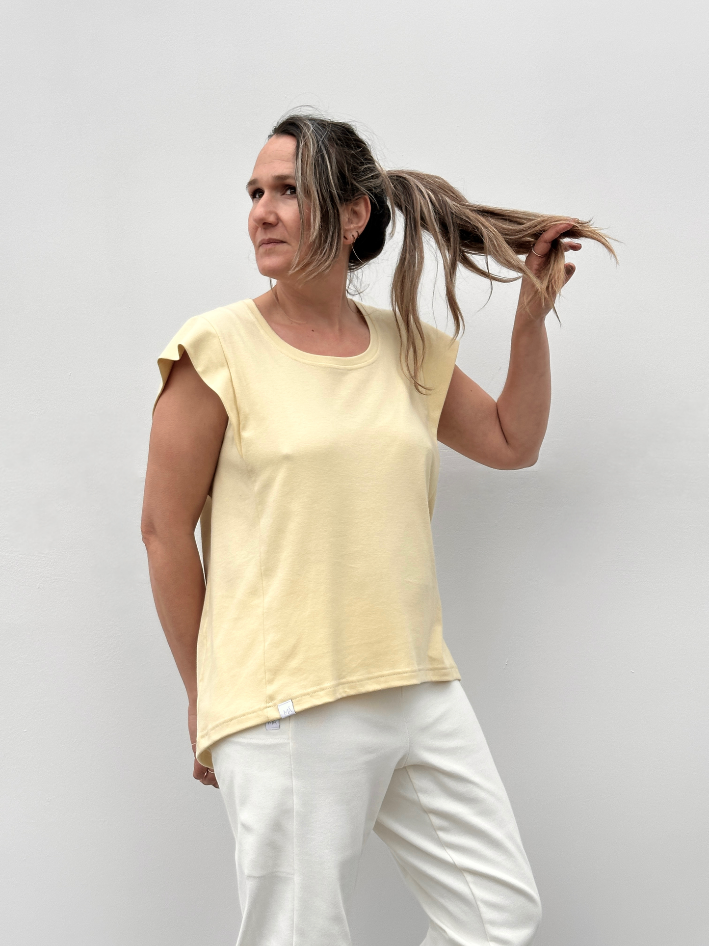 UXUE CAMISETA MANGA VOLANTE AMARILLLO