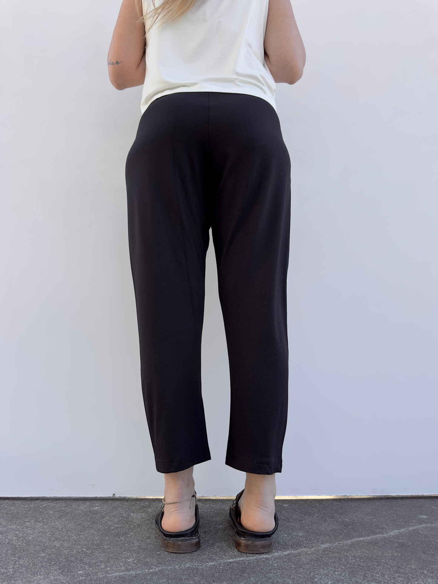 DANIELA PINTZADUN GALTZA BELTZA