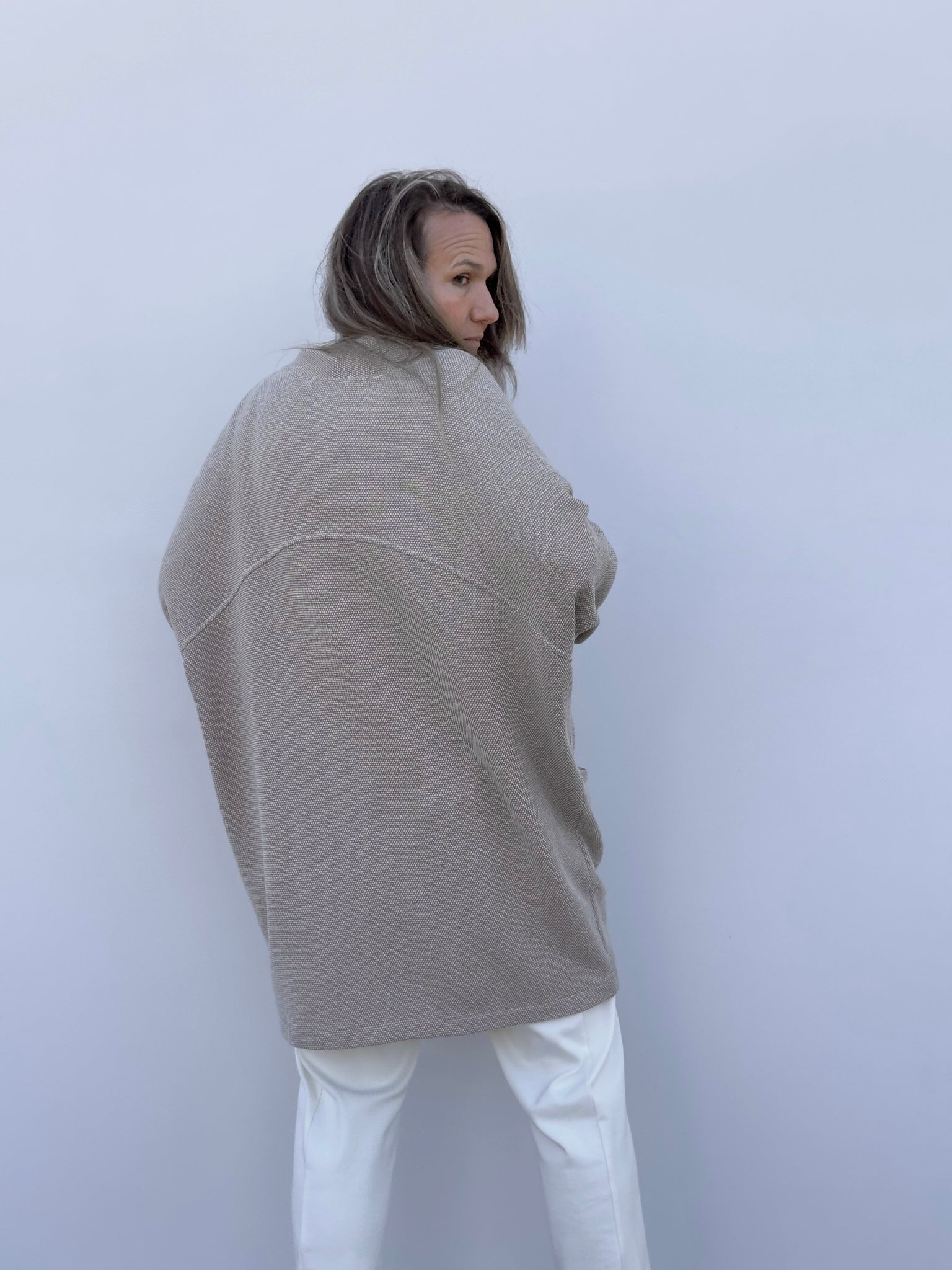ESTI TXAKETA OVERSIZE BEIGE JASPEATUA