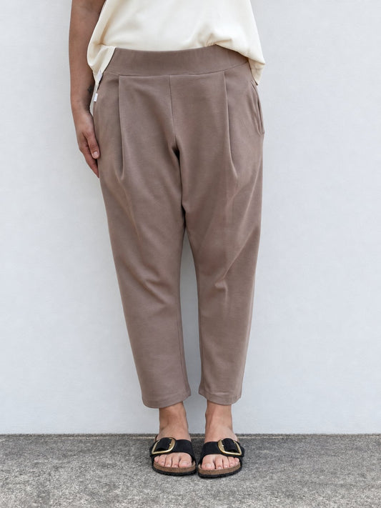 Pantalón Daniela maquillaje de Maider Alzaga, fotografía 1