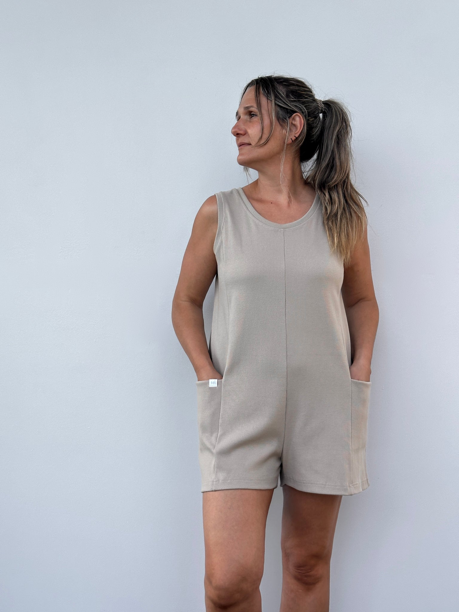 GARAZI MONO NUDE