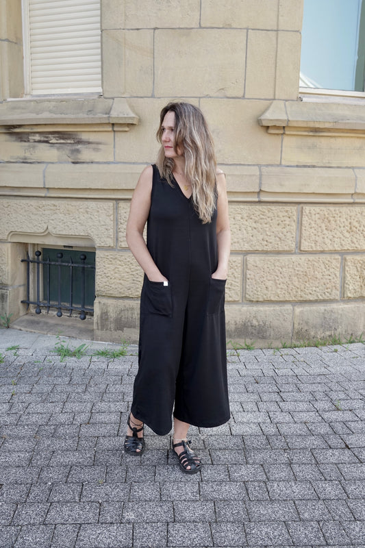 YUDITH MONO NEGRO