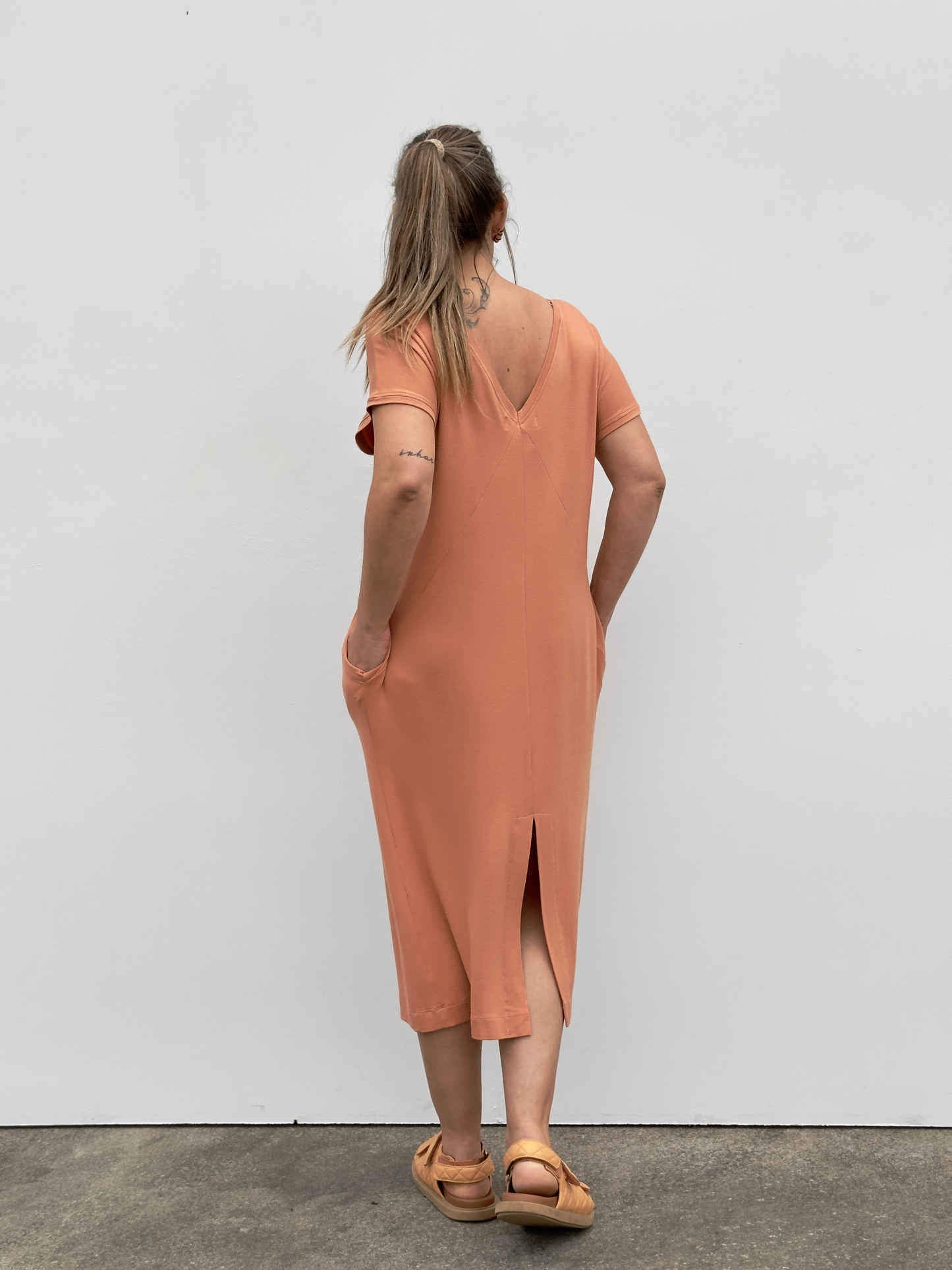 IZARO VESTIDO ESPALDA EN V