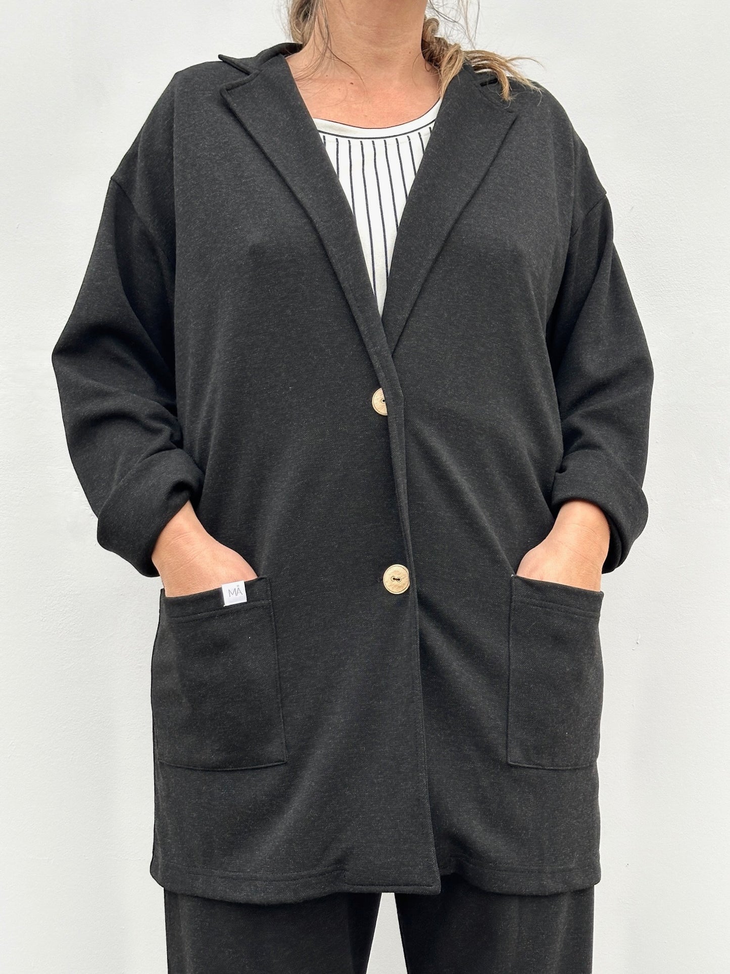 MAITE BLAZER NEGRO JASPEADO