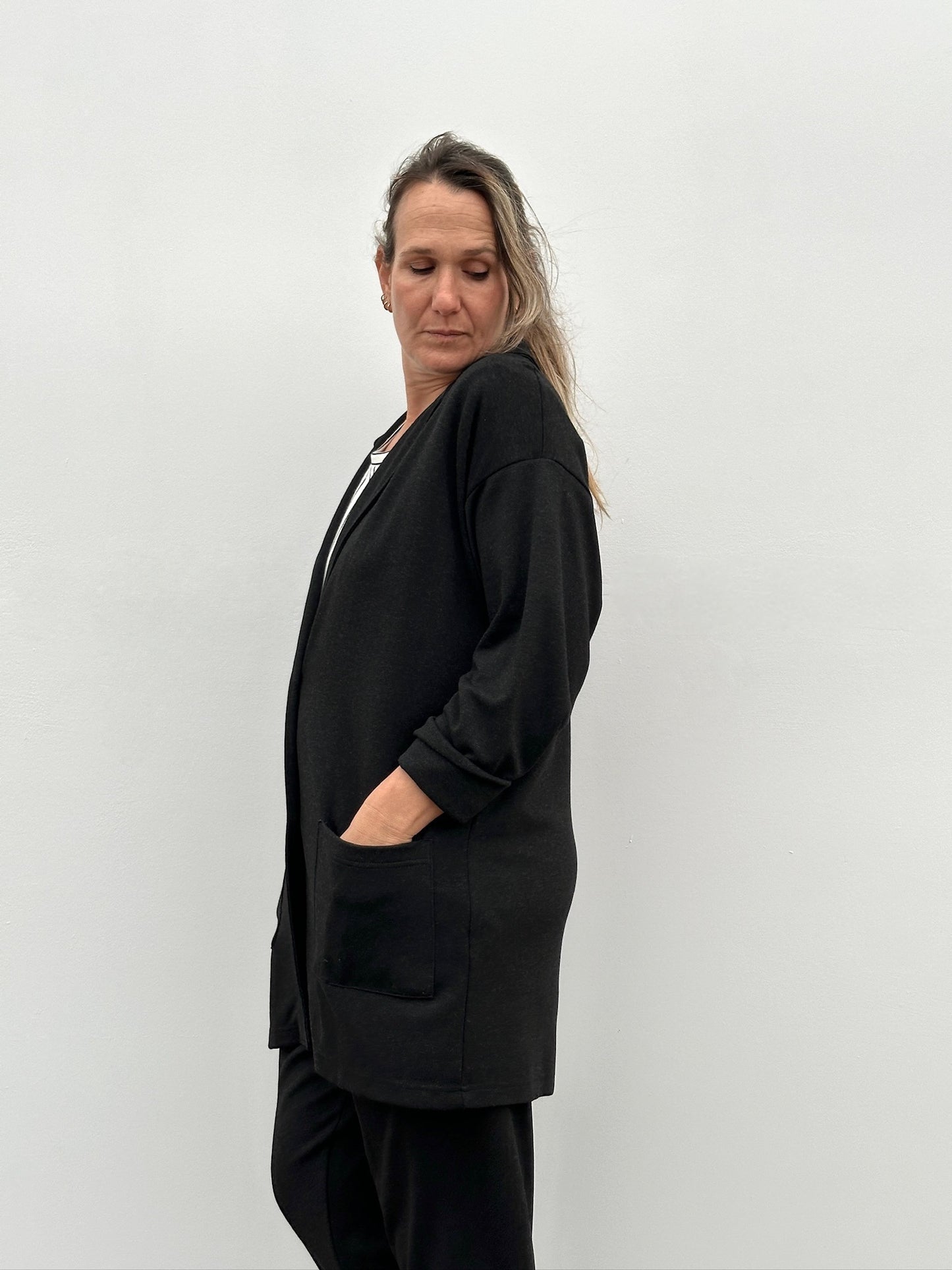MAITE BLAZER NEGRO JASPEADO