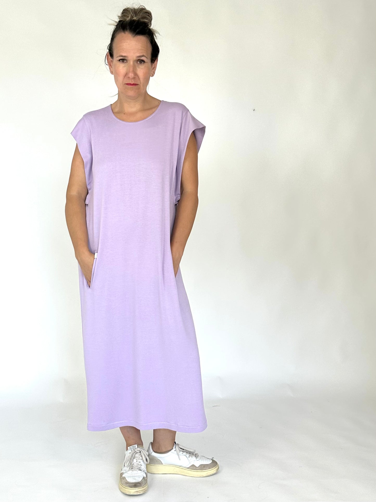 GARBIÑE VESTIDO LILA M/CORTA