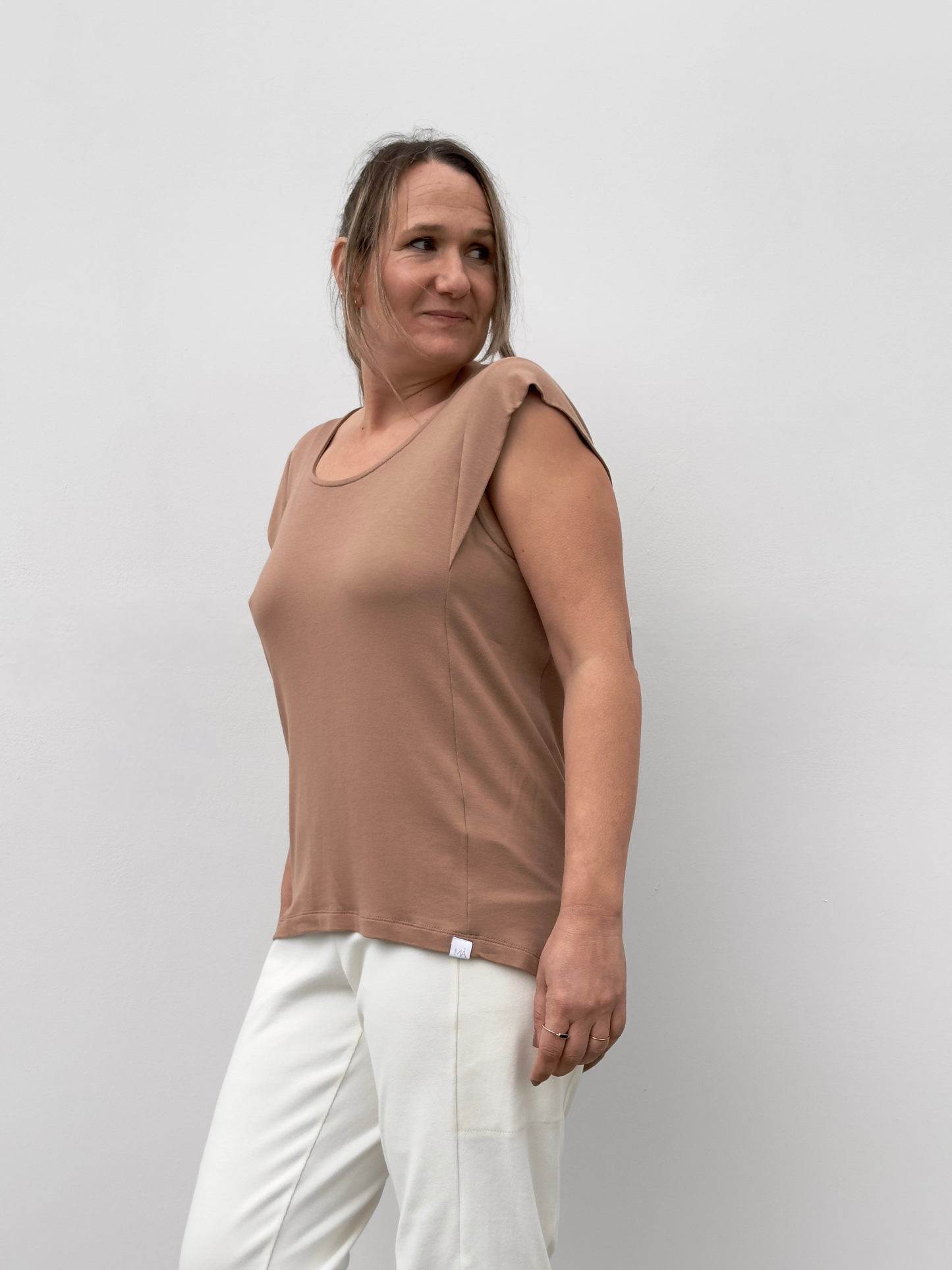 UXUE CAMISETA MANGA VOLANTE