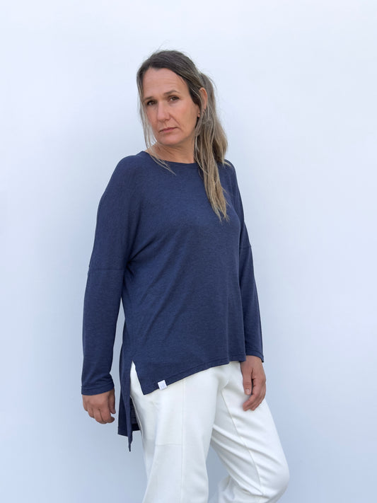 MADDI CAMISETA AZUL OSCURO