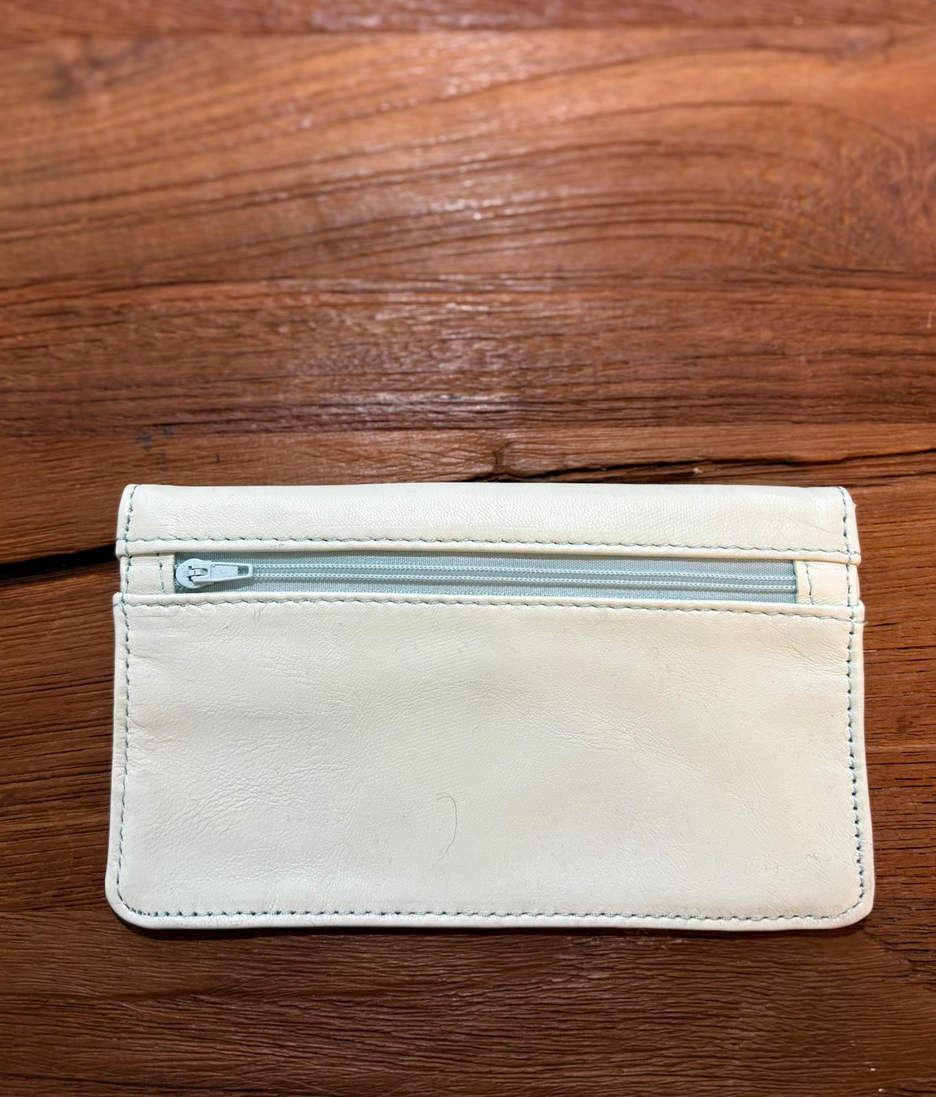 LARRUZKO KARTERA BERDE OSO ARGIA