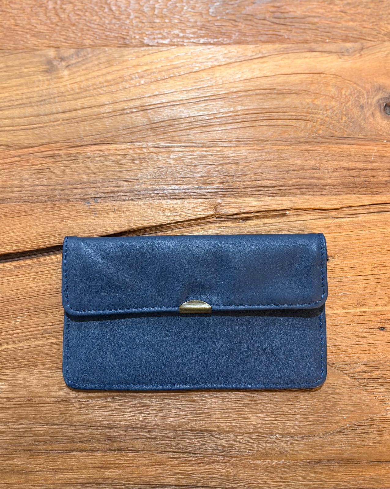 LARRUZKO KARTERA URDIN ILUNA