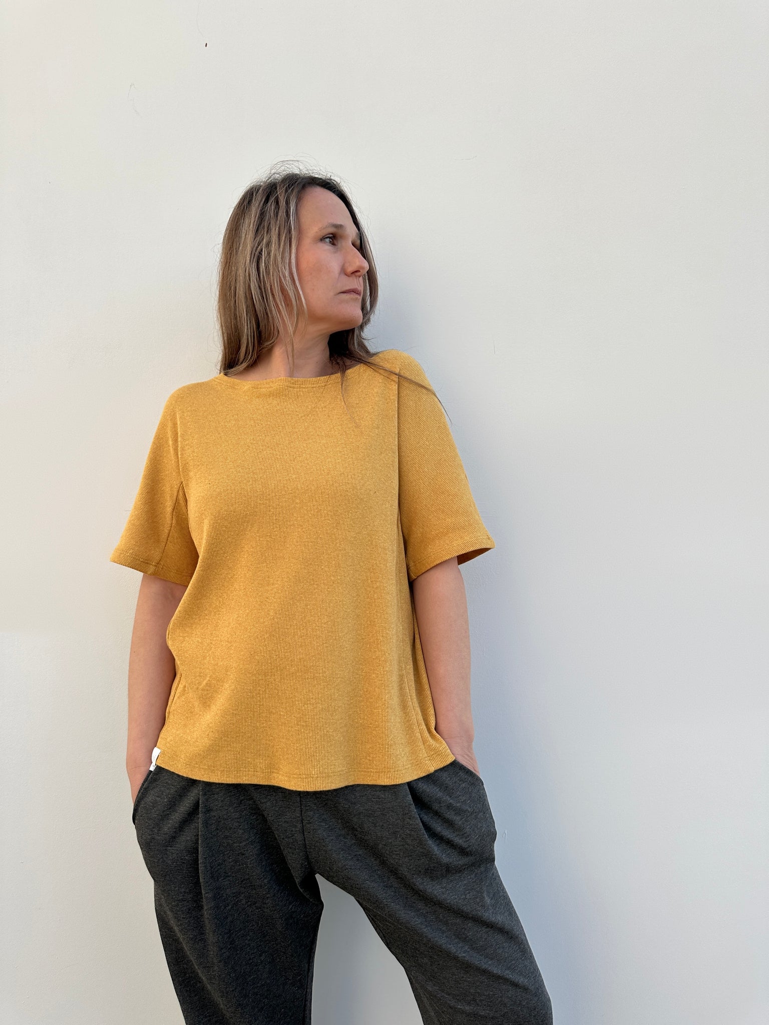 ENARA CAMISETA MOSTAZA