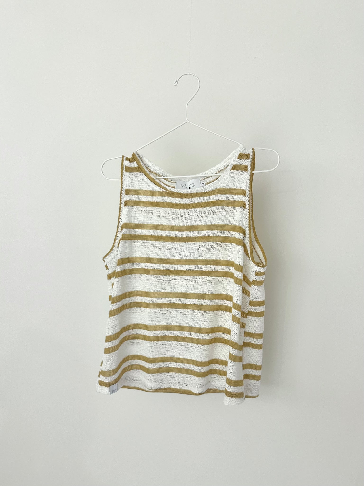 CROP TOP RAYAS BEIGE