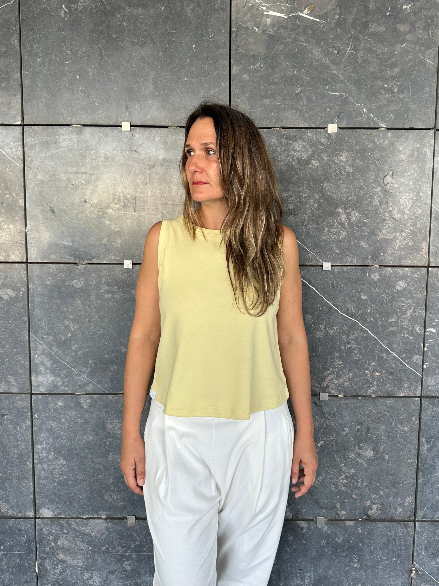 CROP TOP AMARILLO