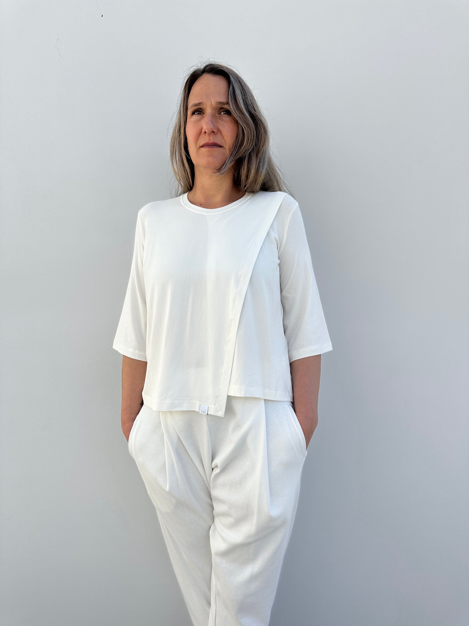 KAXILDA CAMISETA  CON CORTE