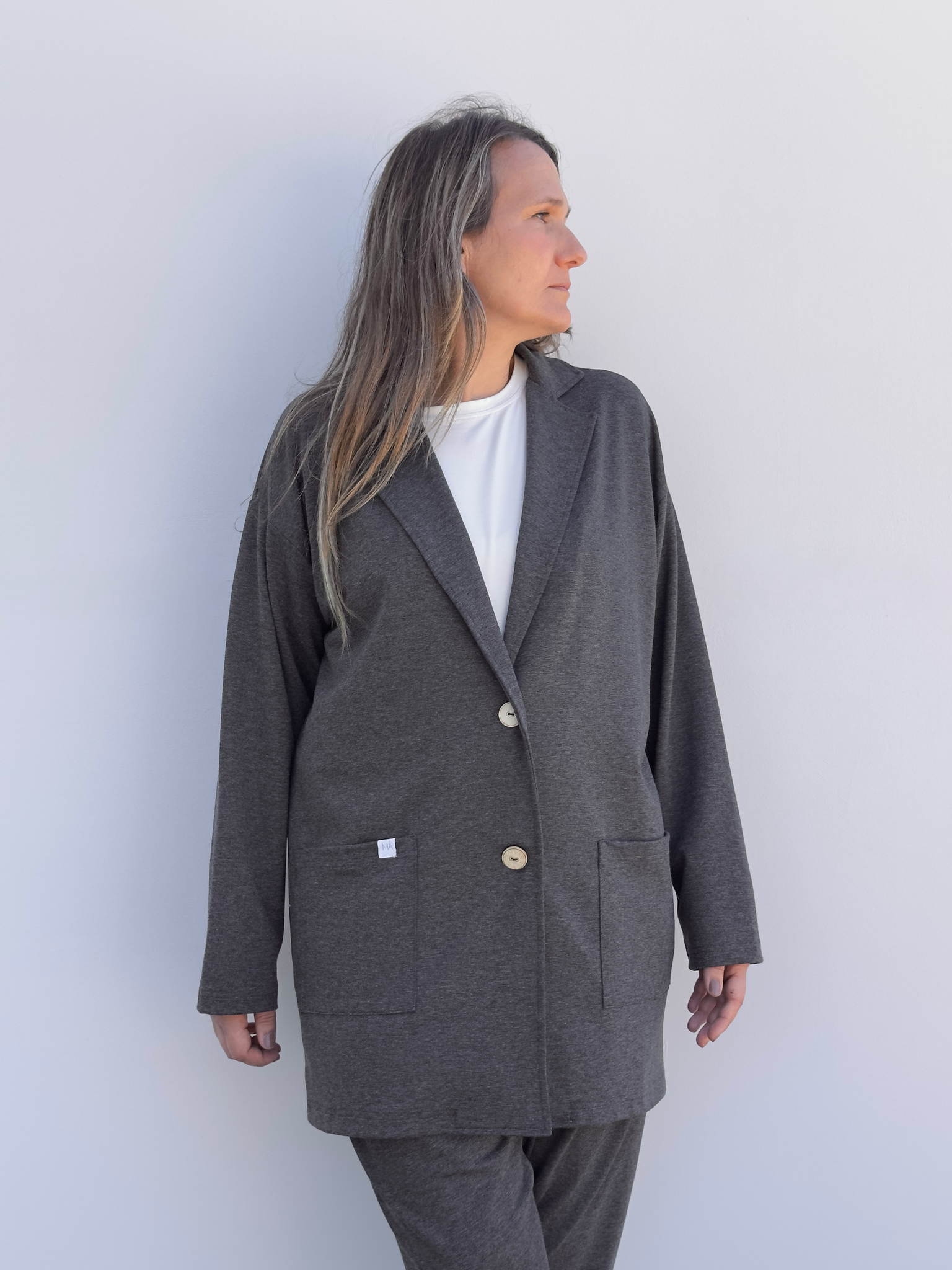 Blazer Maite gris jaspeado de Maider Alzaga, fotografía 2.