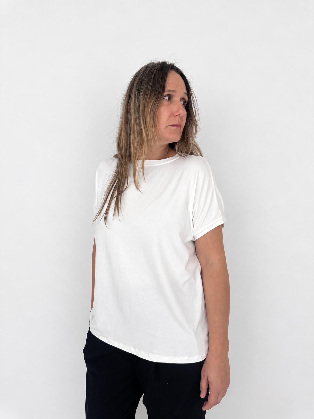 haizea camiseta blanco fino caido de Maider Alzaga, fotografía 1