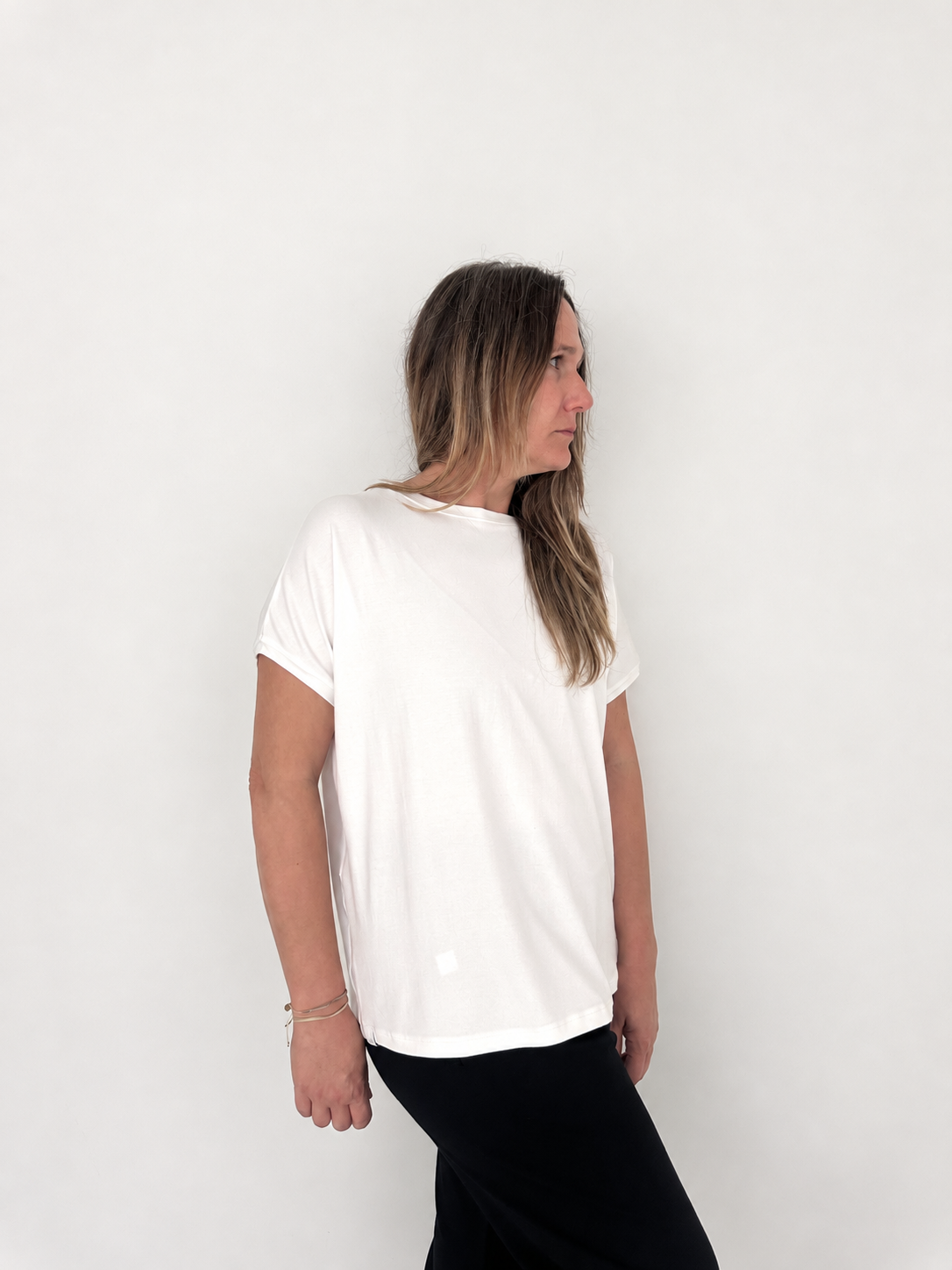 haizea camiseta blanco fino caido de Maider Alzaga, fotografía 2