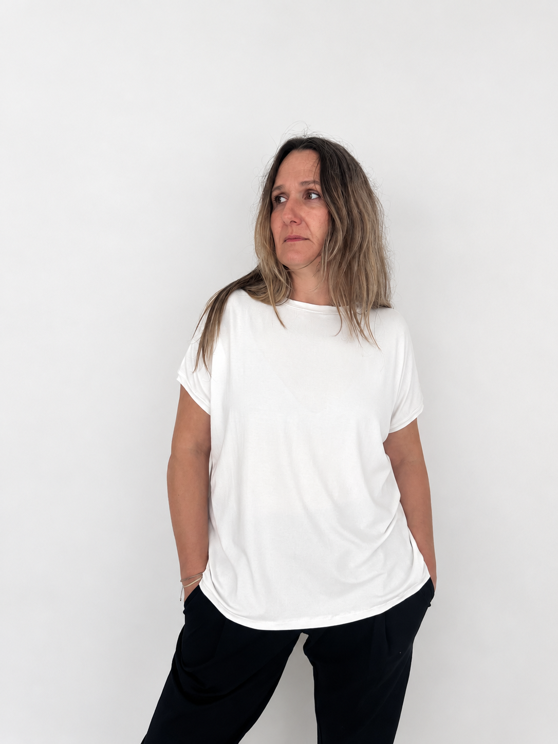 haizea camiseta blanco fino caido de Maider Alzaga, fotografía 3