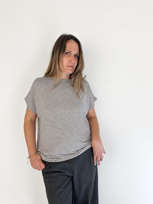 haizea camiseta rayas negro de Maider Alzaga, fotografía 1