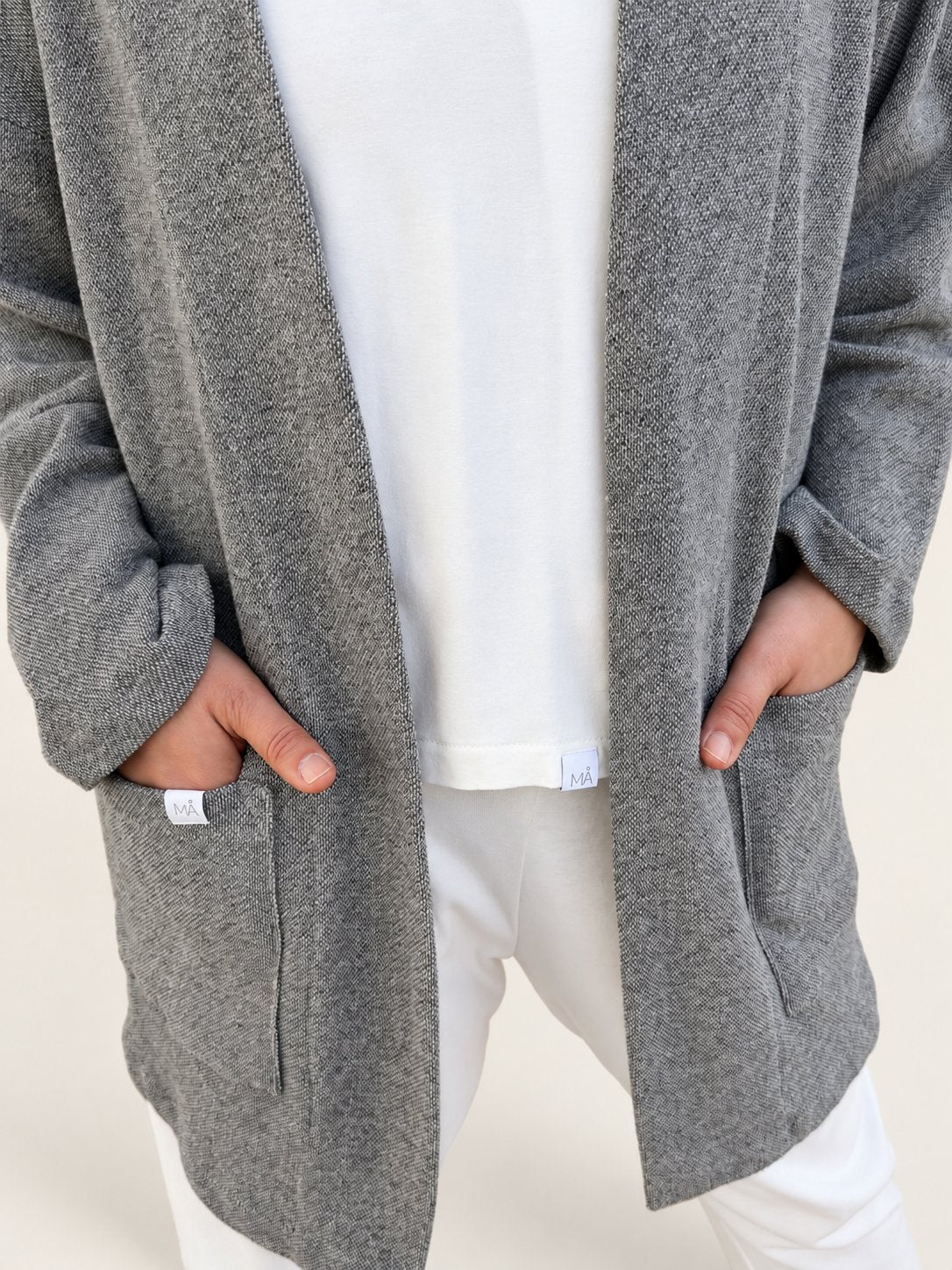 IRUNE CHAQUETA UDA GRIS JASPEADO de Maider Alzaga, fotografía 6.