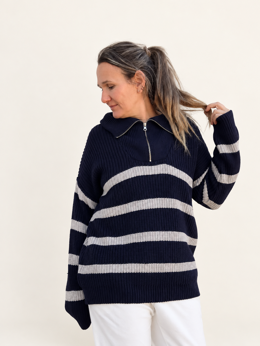 Maider Alzaga — itsaso jersey a rayas azul, fotografía 3