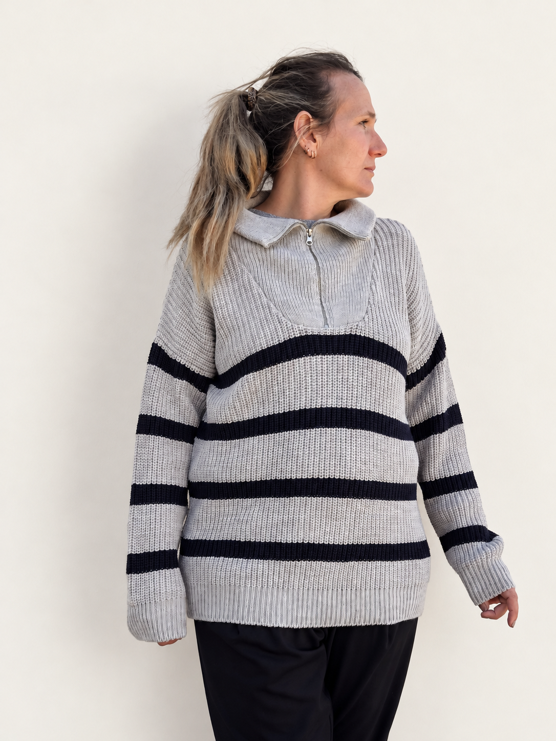 Maider Alzaga — itsaso jersey a rayas gris, fotografía 1