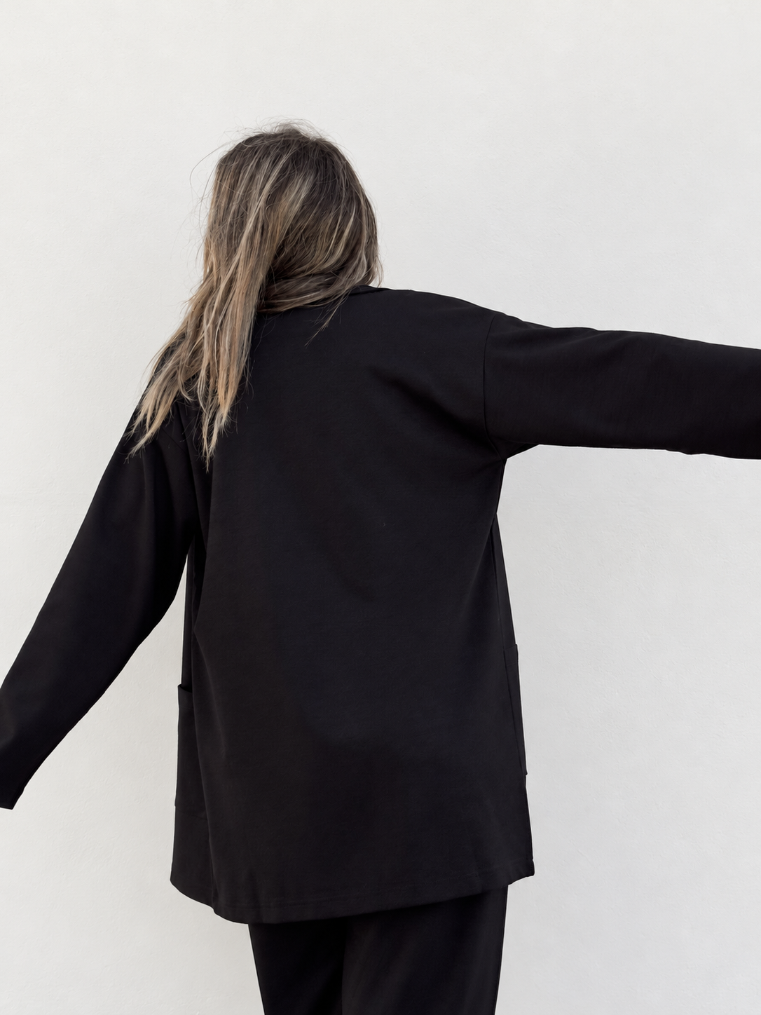 Blazer Maite negro de Maider Alzaga, fotografía 3
