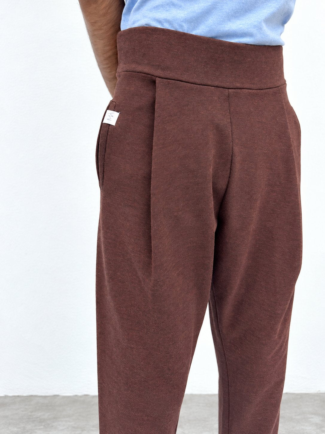 Pantalón Daniela marron de Maider Alzaga, fotografía 1