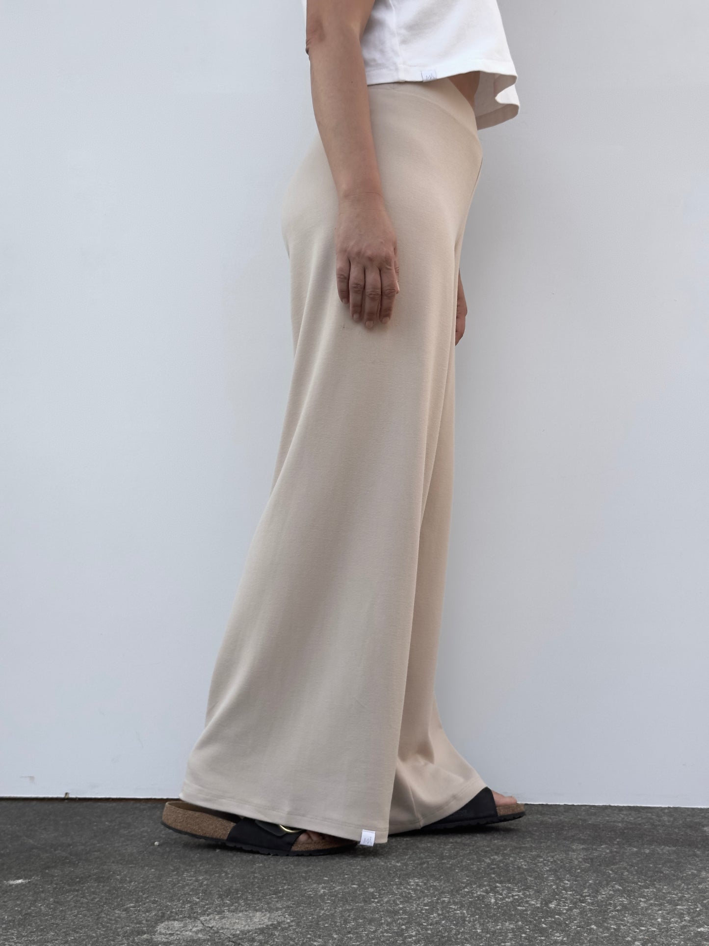 AGATE PANTALON AMPLIO BEIGE