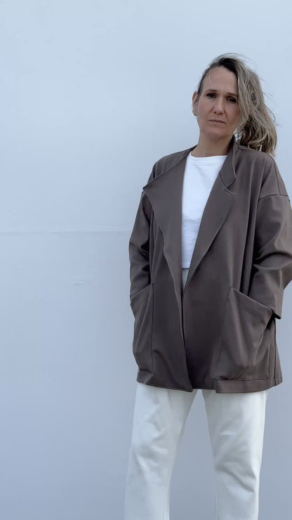 JARE CHAQUETA ASIMETRICA
