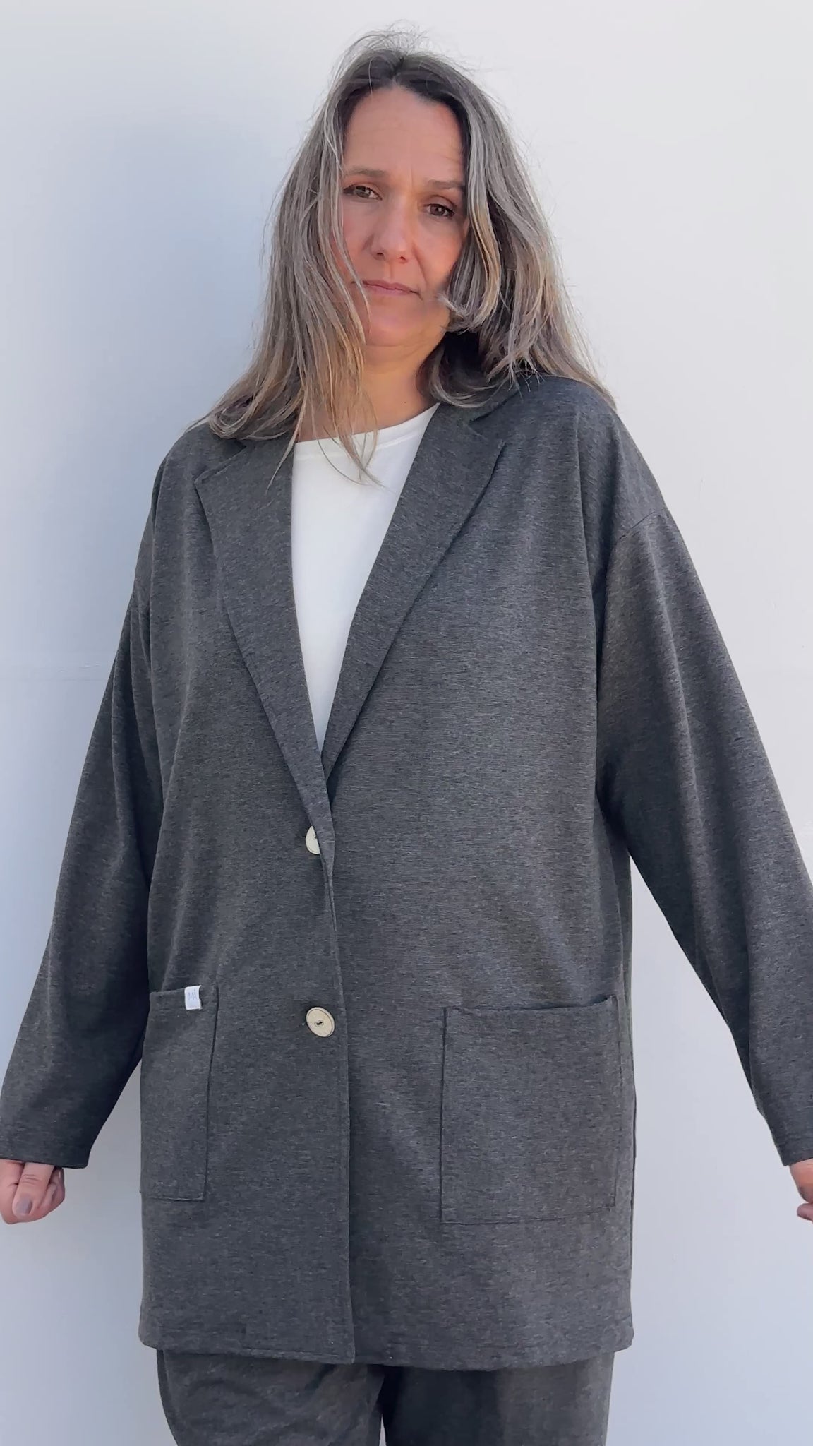 Blazer Maite gris jaspeado de Maider Alzaga, vídeo original.