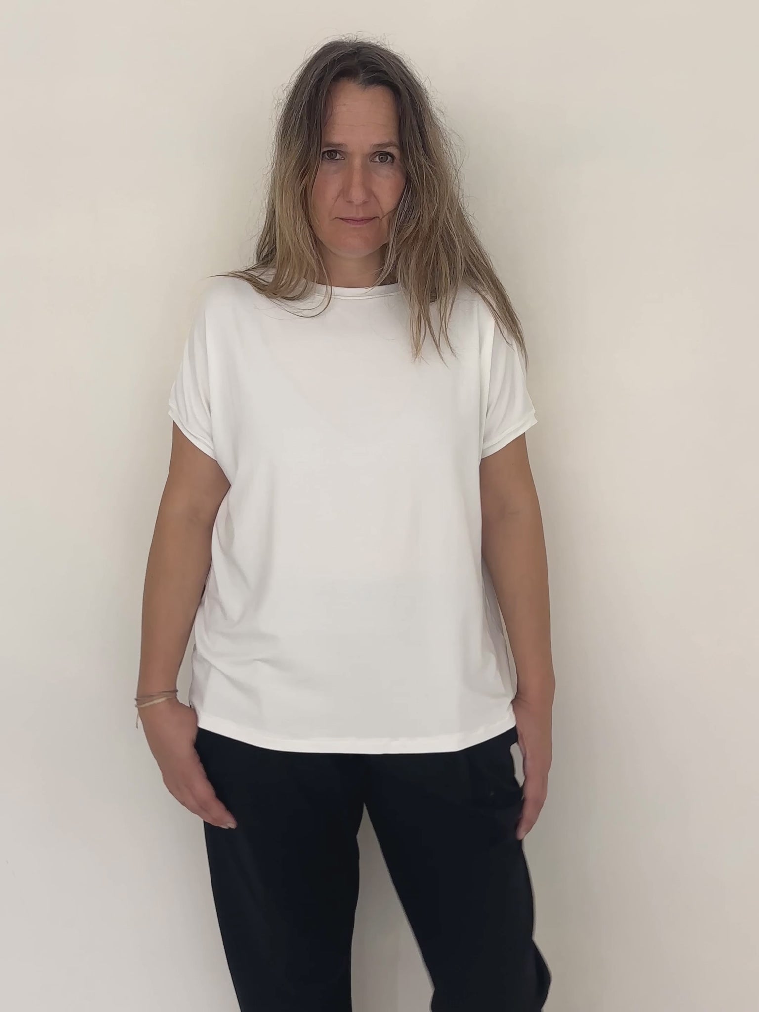 maider alzaga haizea camiseta blanco fino caido video natural